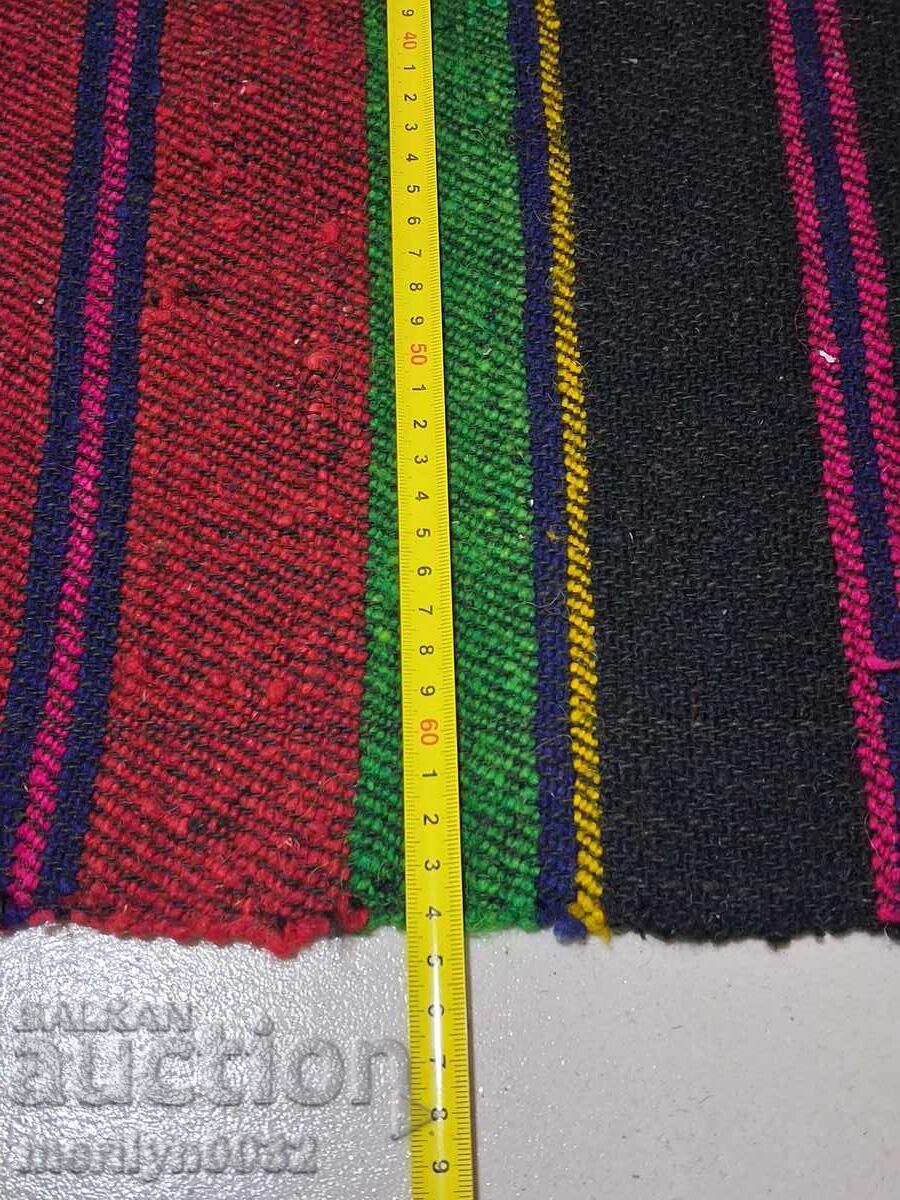 Licitație Covor țesut din lână vechi 3.3/0.65 m NEFOLOSIT