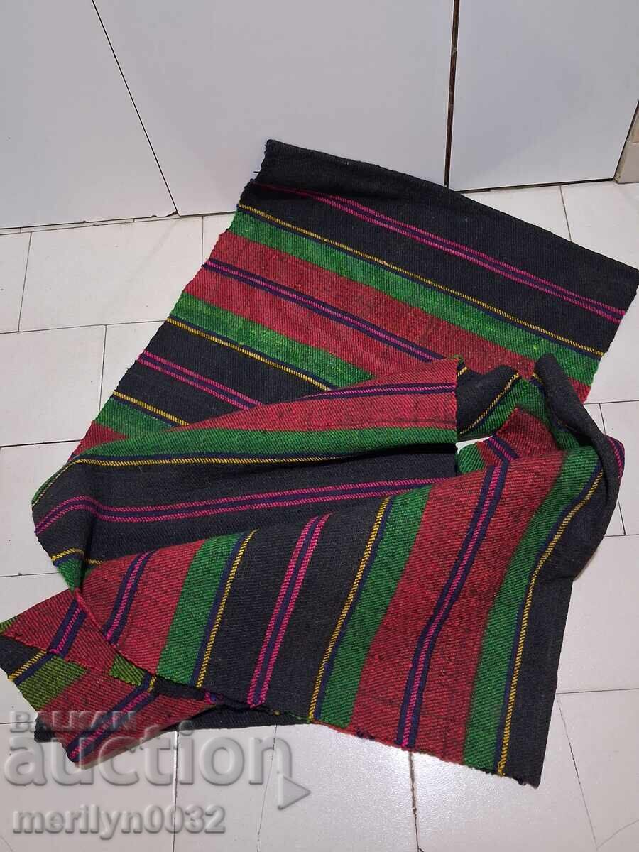 Livrarea Covor țesut din lână vechi 3.3/0.65 m NEFOLOSIT