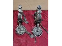 Αντίκες λεπτά μεταλλικά αντικείμενα βίντατζ από το 1800 με κεφαλή