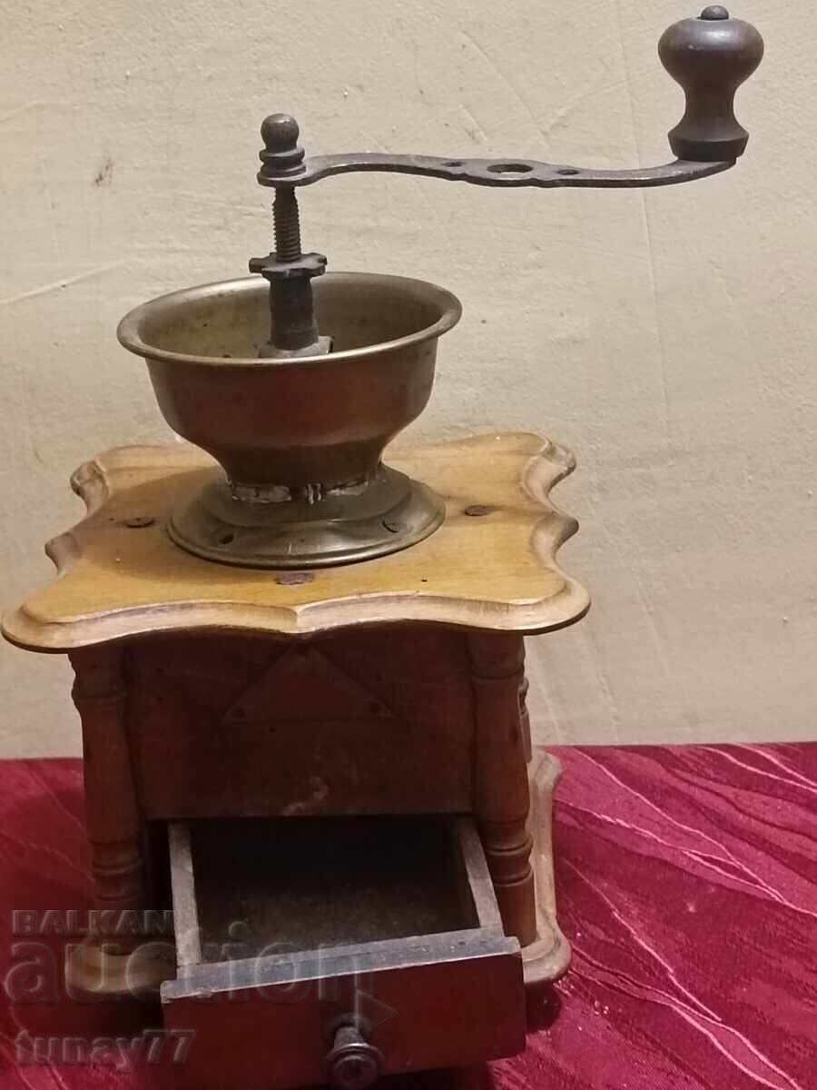 Licitație Moară veche 4 S cu marcaj