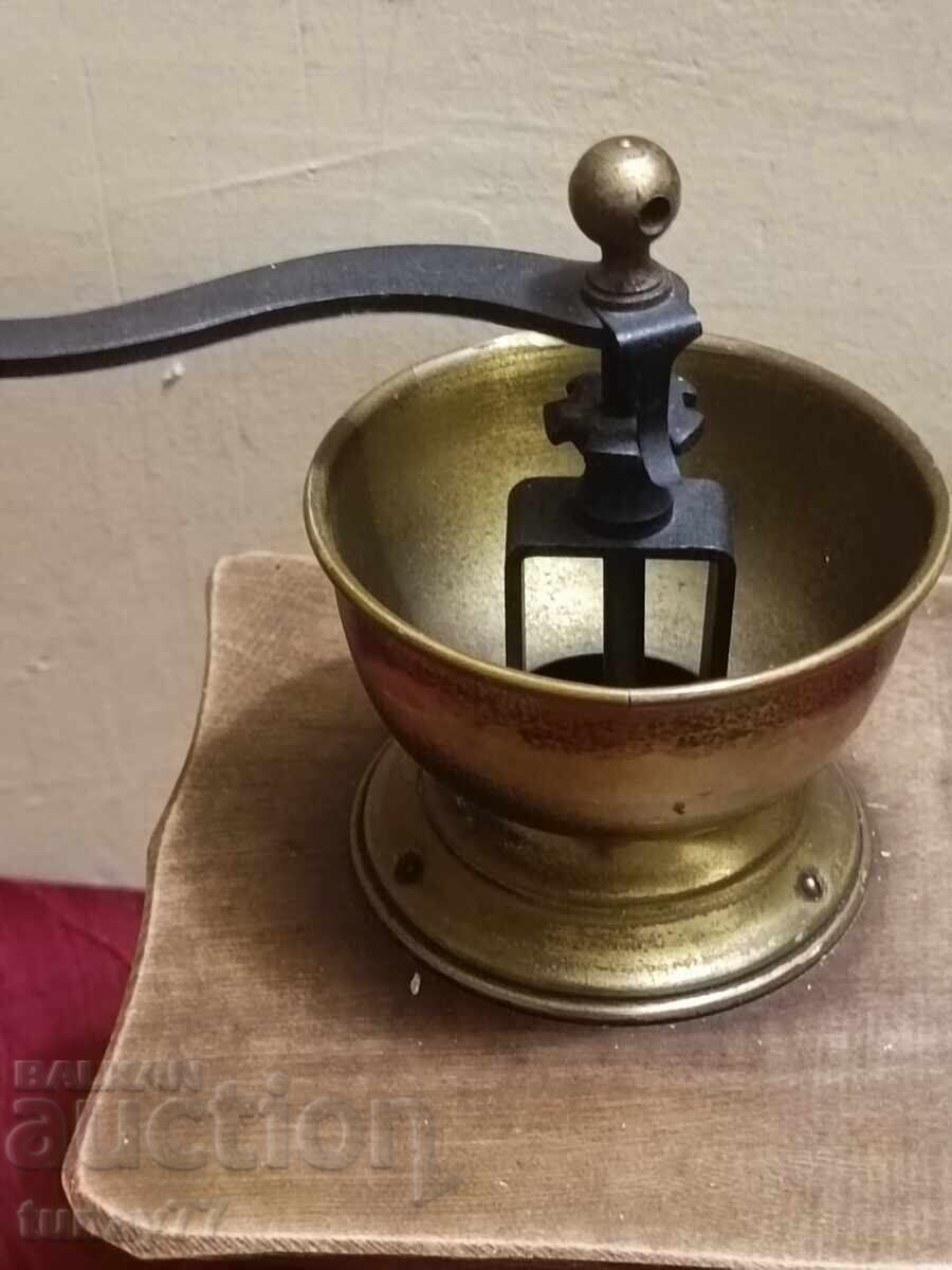 Βίντατζ μύλος 6 με τιμή 35.00 BGN | € 17.90 Βίντατζ μύλος 6 με τιμή 35.00 BGN | € 17.90