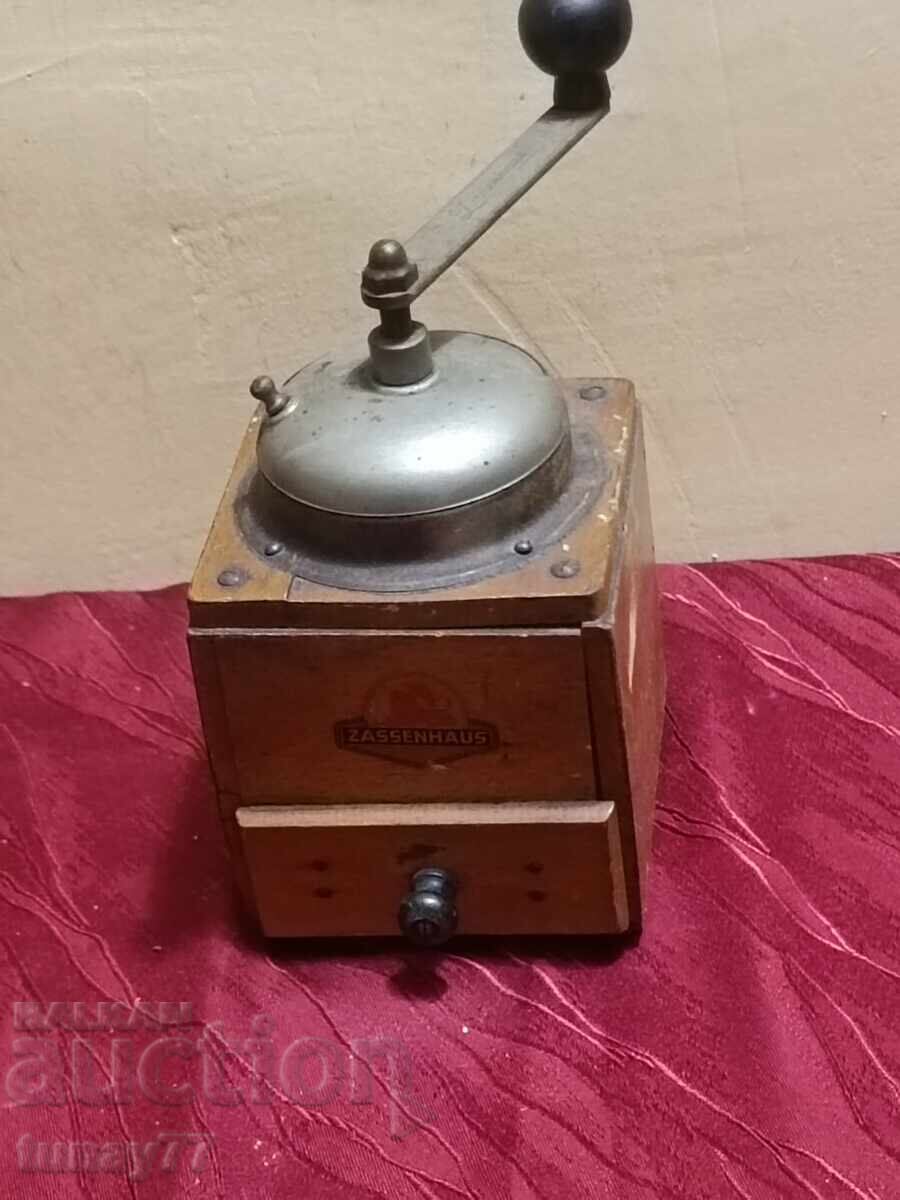 Винтиж млничка 6 - 7 Винтиж млничка 6 - 7