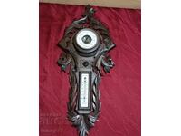 Barometru francez antic cu termometru, sculptat în lemn