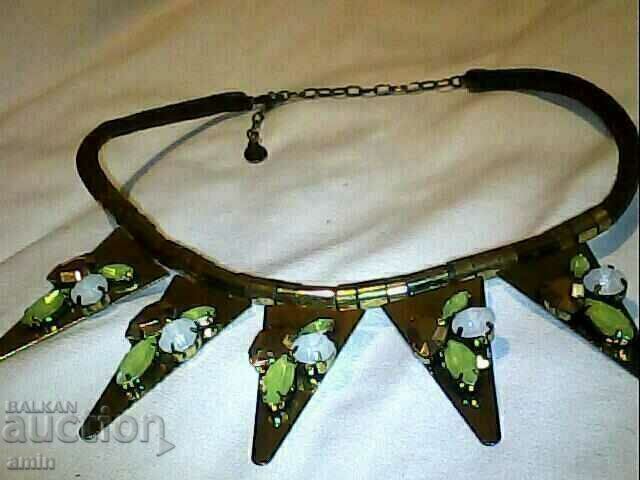 beautiful necklace to wear with crystals beautiful necklace to wear with crystals