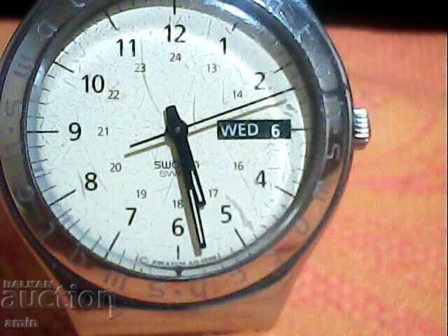 Old beautiful watch, works perfectly with price 40.00 BGN | € 20.45