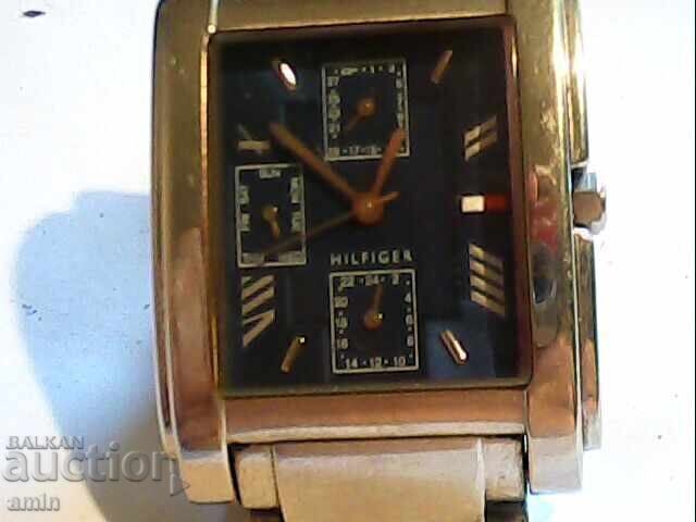 Beautiful watch, works, no battery Beautiful watch, works, no battery