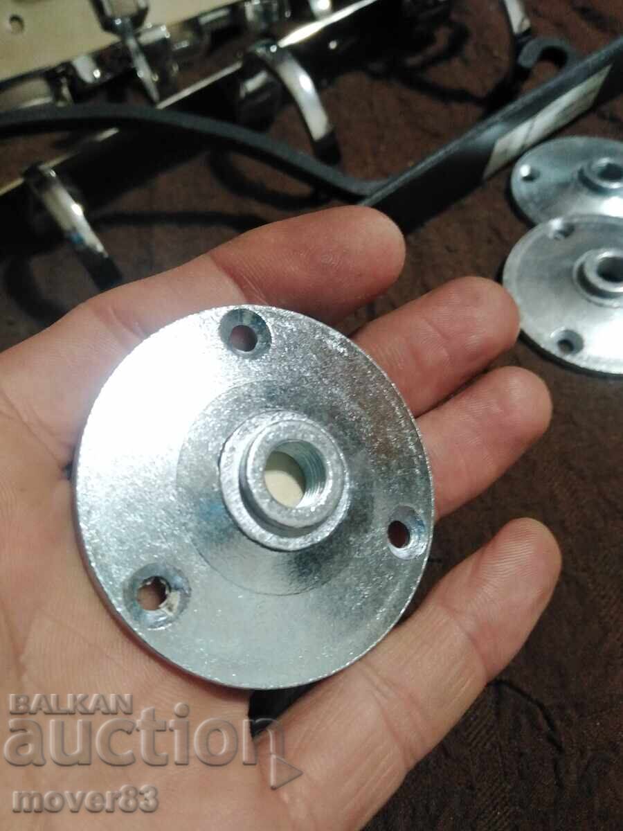 Κρεμάστρες/κονσόλες. Παρτίδα. Μεταχειρισμένα - 6 Κρεμάστρες/κονσόλες. Παρτίδα. Μεταχειρισμένα - 6