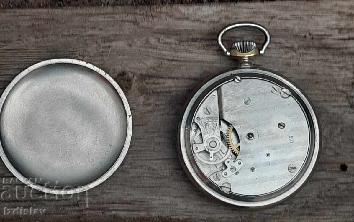 Военен джобен часовник WWII с цена 0.01 лв. | € 0.01 Военен джобен часовник WWII с цена 0.01 лв. | € 0.01