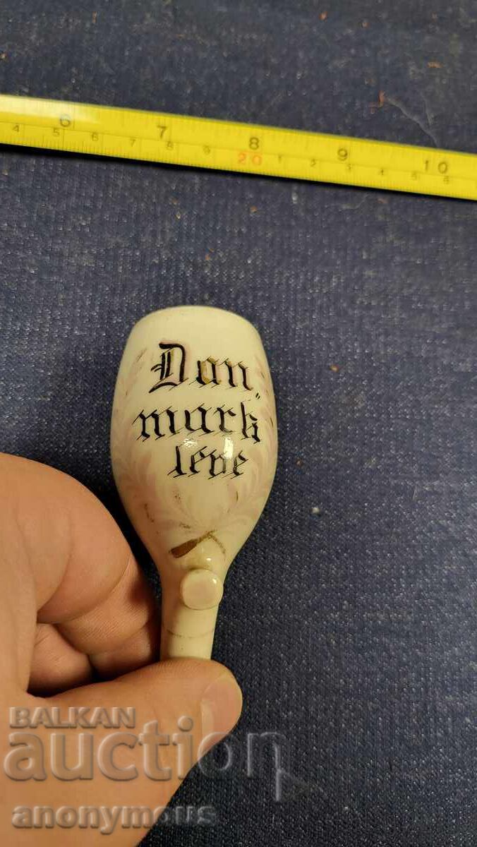 Piesă pentru pipă, pipă ceașcă de porțelan