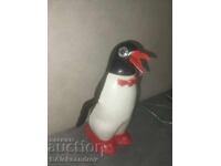 Jucărie pinguin