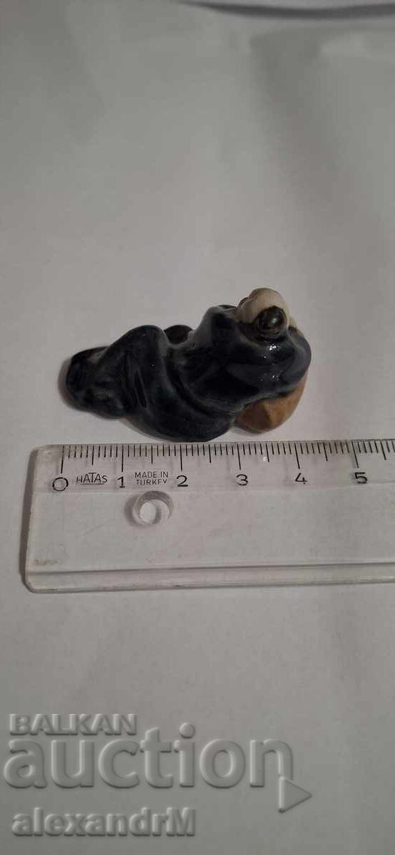 Chinese ceramic figurine, "mudman" type with price 3.00 BGN | € 1.53 Chinese ceramic figurine, "mudman" type with price 3.00 BGN | € 1.53