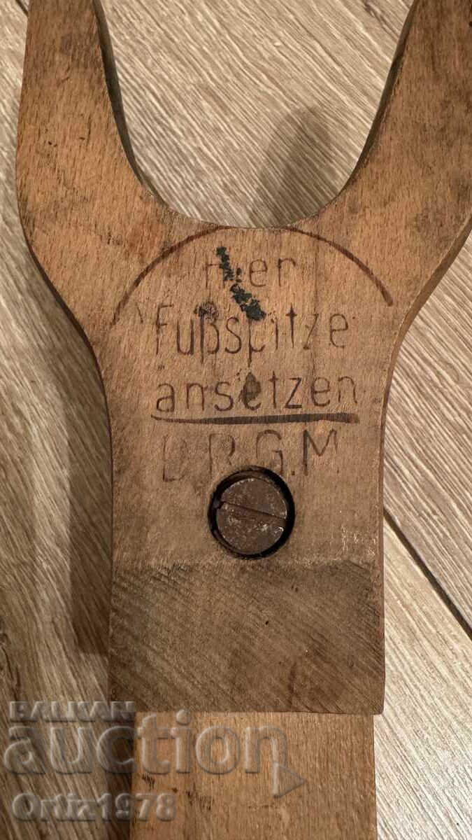 Delivery of Antique wooden shoe rack - Third Reich