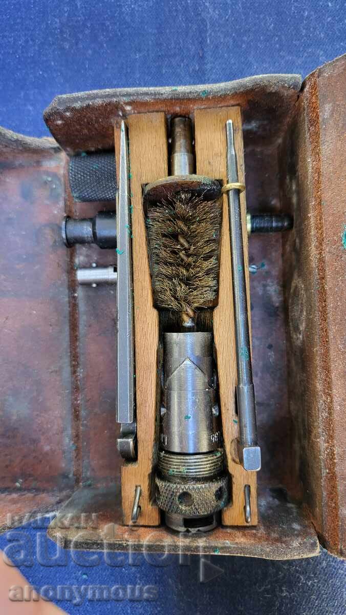 Set de piese de schimb pentru mitralieră KG-21 Suedia cu preț 180.00 BGN | € 92.03