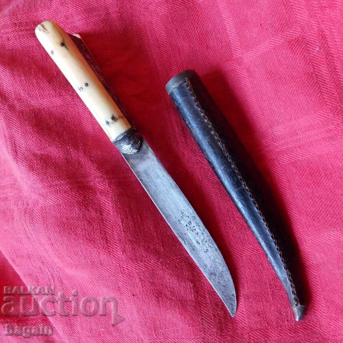 Iatagan. Cuțit, Creta, fildeș