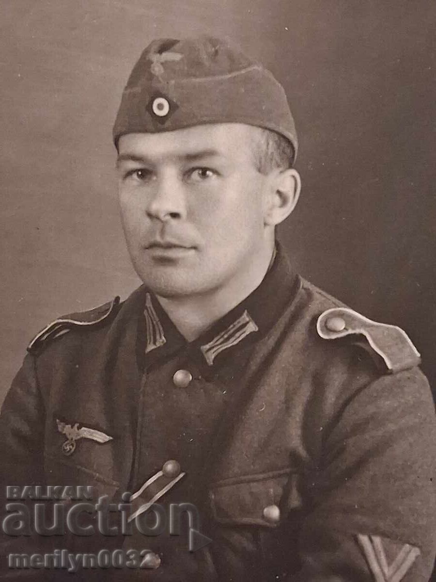 Φωτογραφία Γερμανού στρατιώτη WW2 Wehrmacht Τρίτο Ράιχ ΑΥΘΕΝΤΙΚΗ με τιμή 29.00 BGN | € 14.83