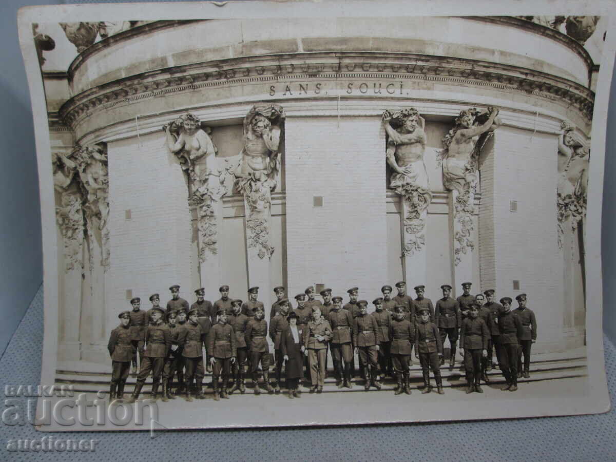 Delivery of 2-room WAR POTSDAM BEFORE THE SAN SOUCI CASTLE