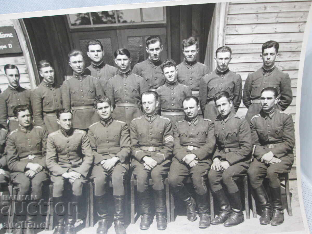 Δημοπρασία 3 -ΤΟ ΣΧΟΛΗ ΑΝΤΙΑΕΡΟΠΟΡΙΚΟΥ ΠΥΡΟΒΟΛΙΚΟΥ