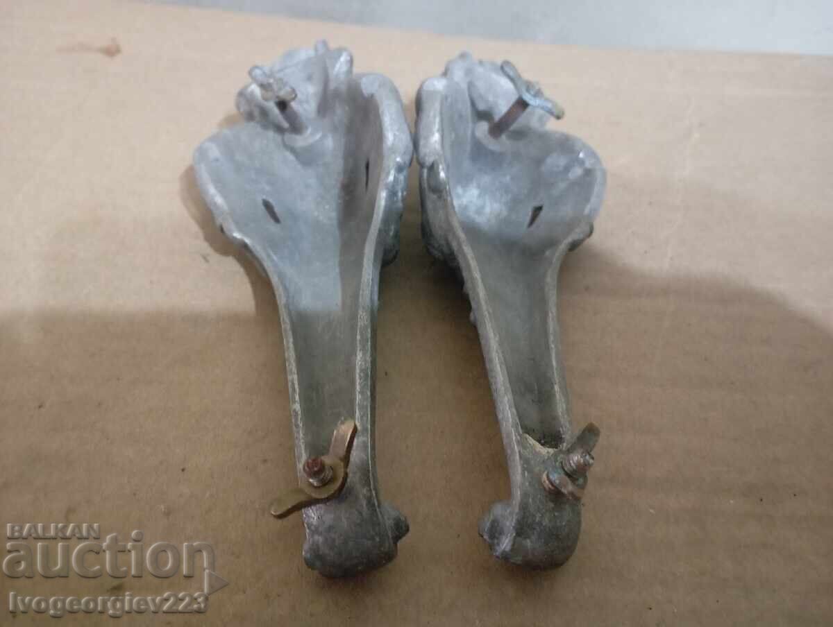 Δημοπρασία Δύο μπαρόκ στοιχεία, απλικέ