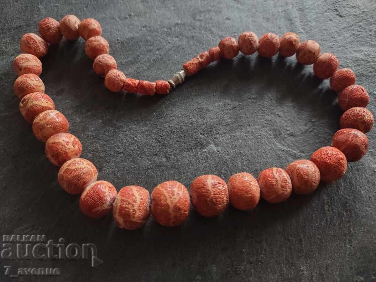 Livrarea Z Colier, colier bijuterie, Corali mari 8.12.25 Livrarea Z Colier, colier bijuterie, Corali mari 8.12.25