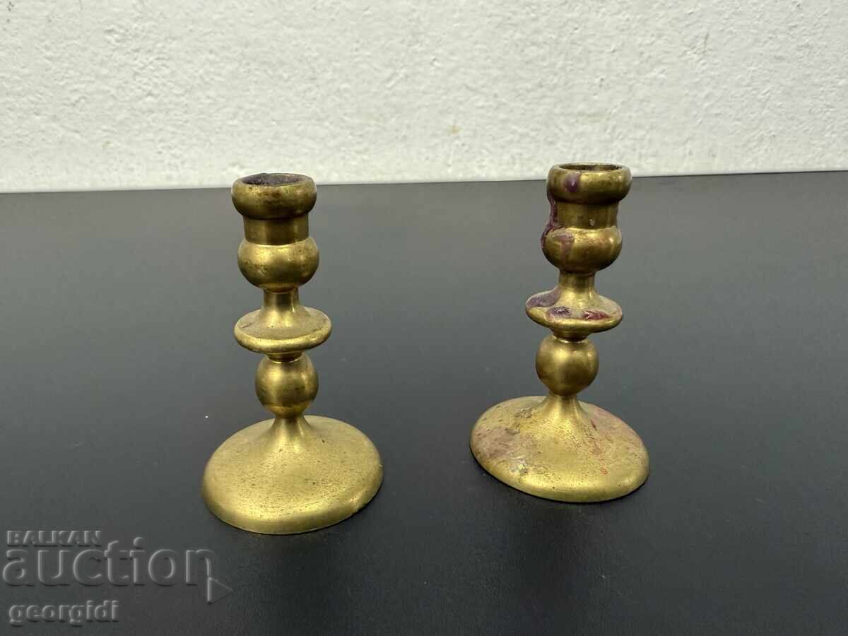 Διπλό ζεύγος χάλκινων μικροσκοπικών κηροπηγίων. Νο. 7695 με τιμή 35.00 BGN | € 17.90