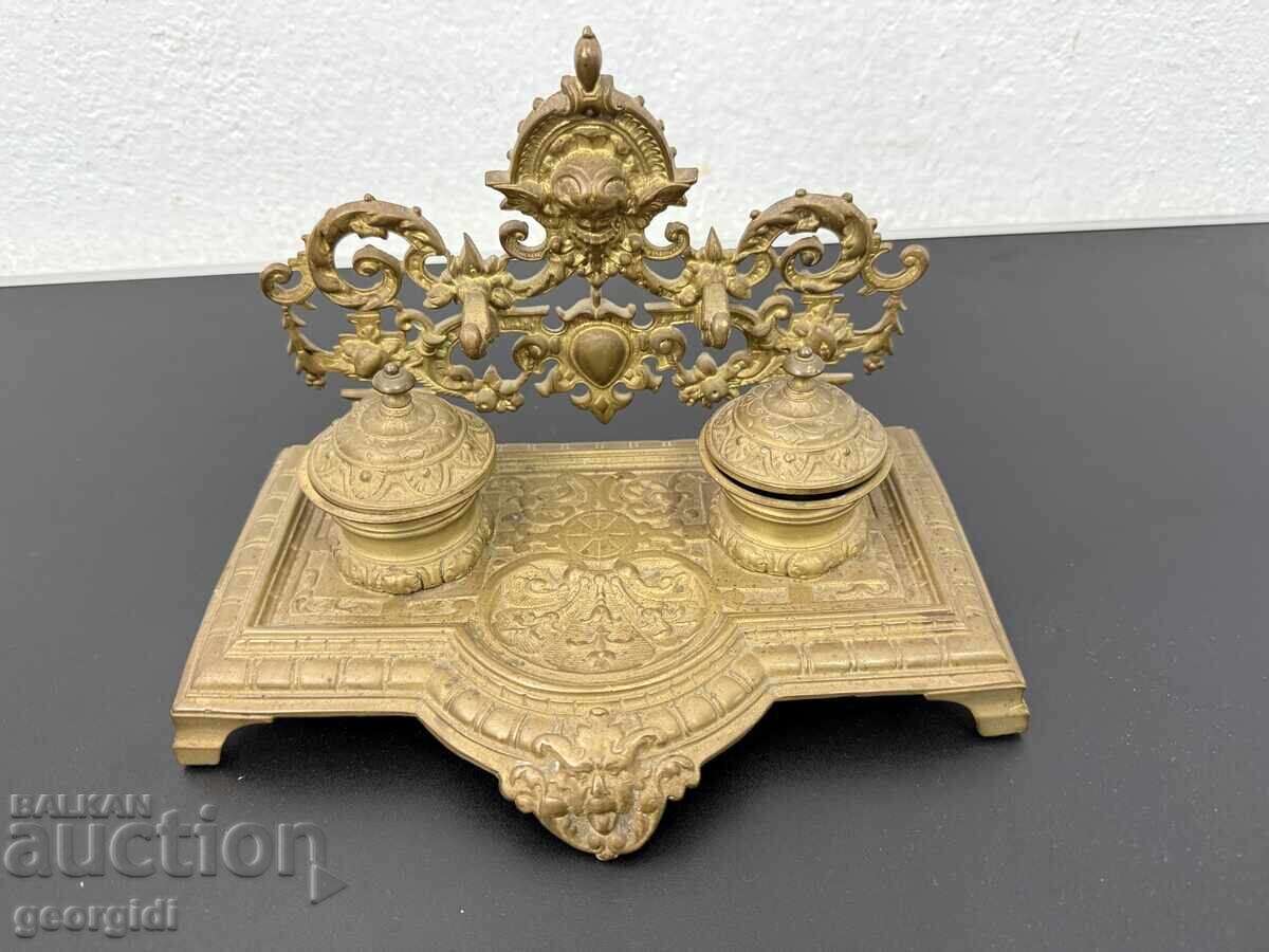 Μπαρόκ μελανοδοχείο αρχές του 20ου αιώνα. №7696 με τιμή 190.00 BGN | € 97.15