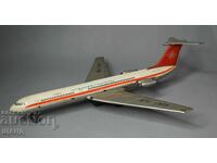 IL 62 Παλιό μεταλλικό παιχνίδι από λαμαρίνα, μοντέλο αεροπλάνου