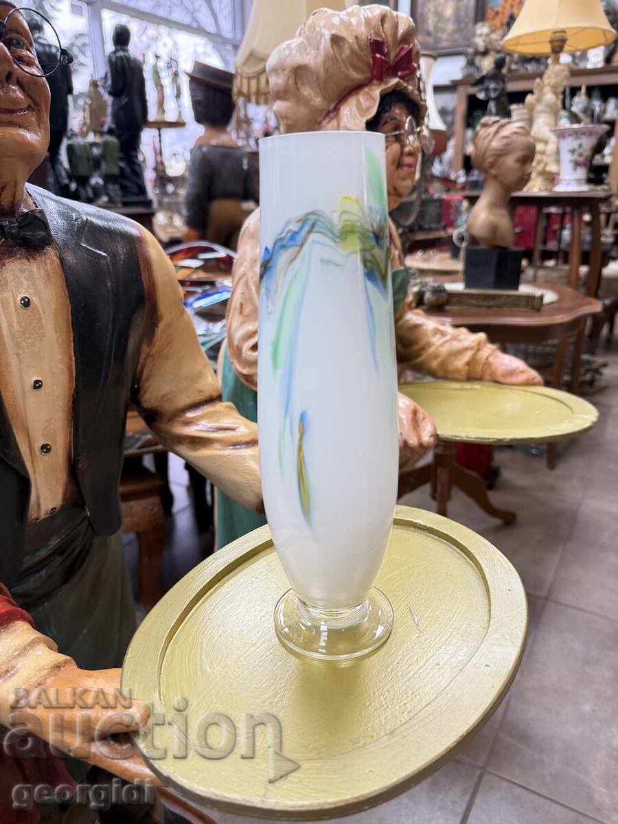 Κομψό βάζο από πολύχρωμο γυαλί. Νο. 7697 Κομψό βάζο από πολύχρωμο γυαλί. Νο. 7697