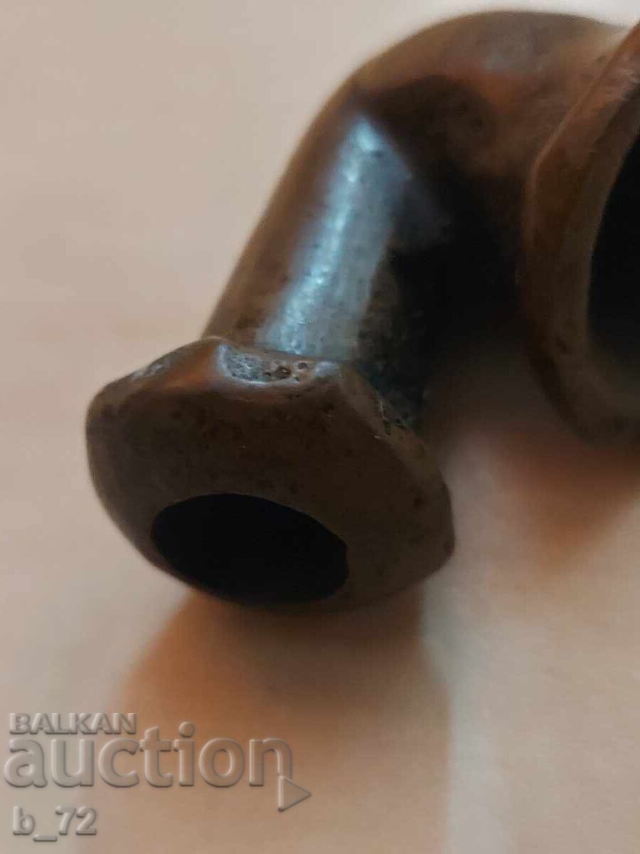Pipă de bronz pentru opiu, de colecție cu preț 42.00 BGN | € 21.47
