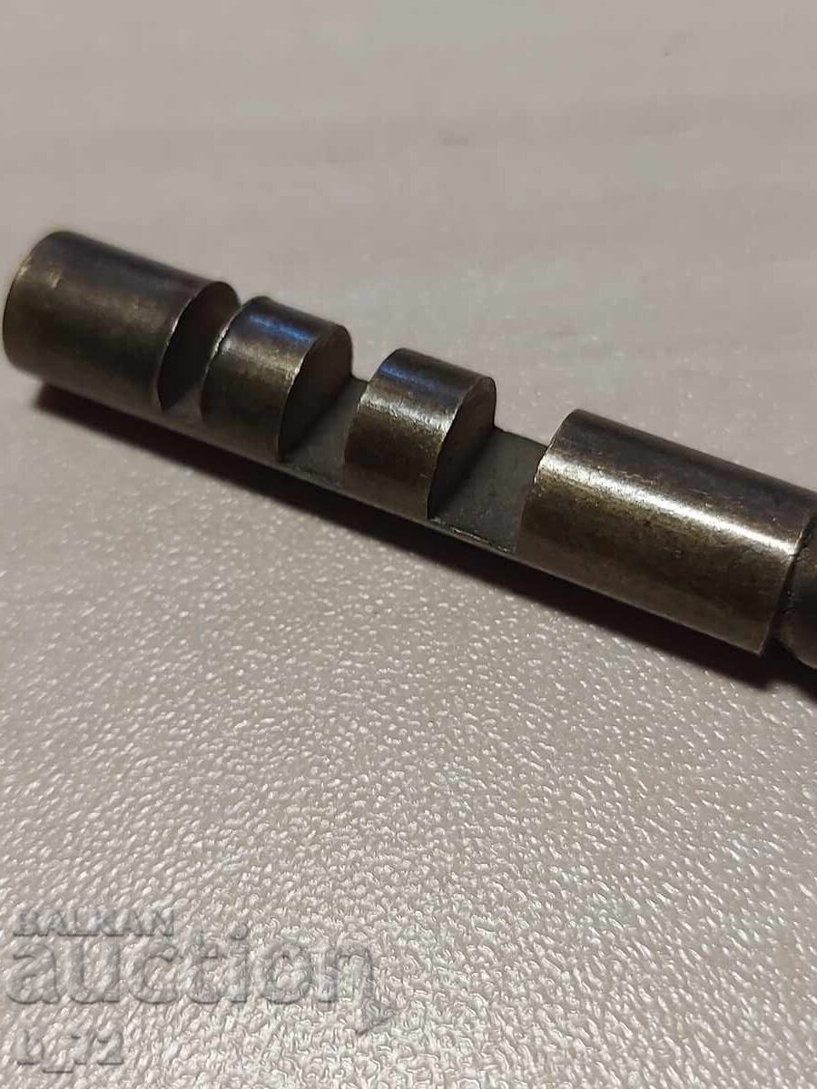 Νέο, αχρησιμοποίητο, μπρούτζινο διαμάντι - 6