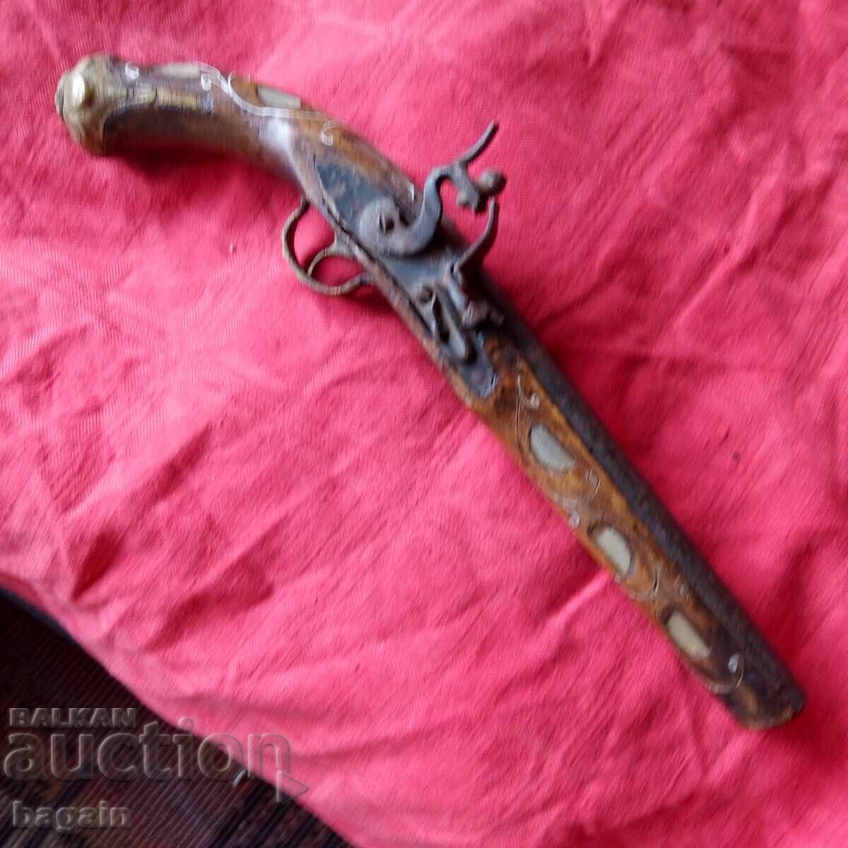 Flinty (or Flint-like) with price 125.00 BGN | € 63.91