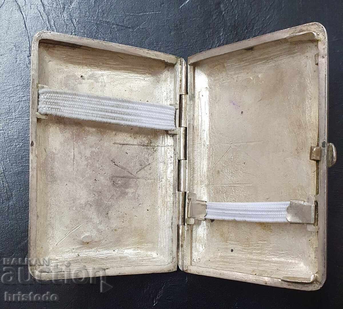 Licitație Cutia de tabat din argint imperial rusesc 84