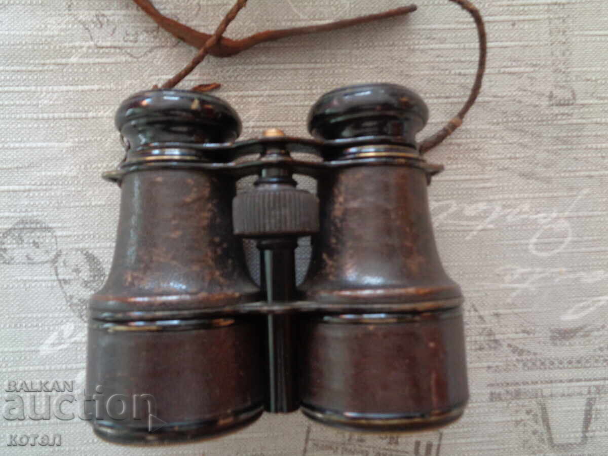 Продавам  френски бинокъл  ,,Flammarion" с цена 67.00 лв. | € 34.26