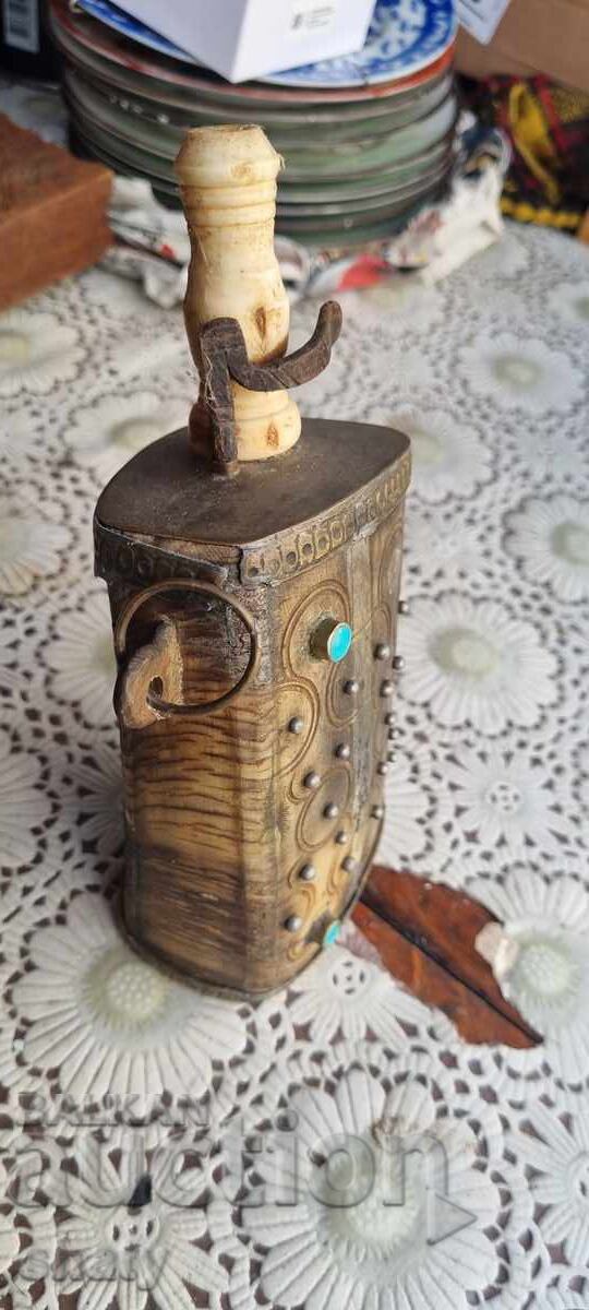 Butoi vechi de pulbere - 6 Butoi vechi de pulbere - 6