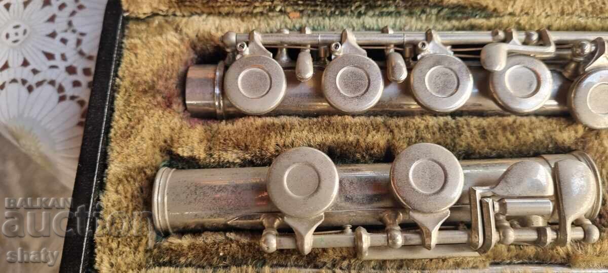 Flute with price 160.00 BGN | € 81.81