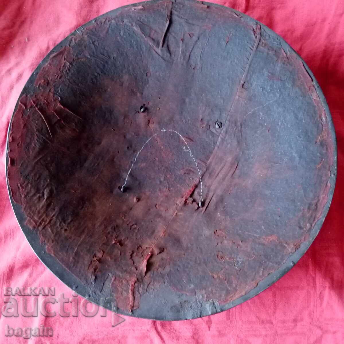 Стар щит, Каджарска династия. с цена 5.00 лв. | € 2.56 Стар щит, Каджарска династия. с цена 5.00 лв. | € 2.56