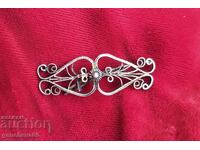 Красива стара сребърна брошка
