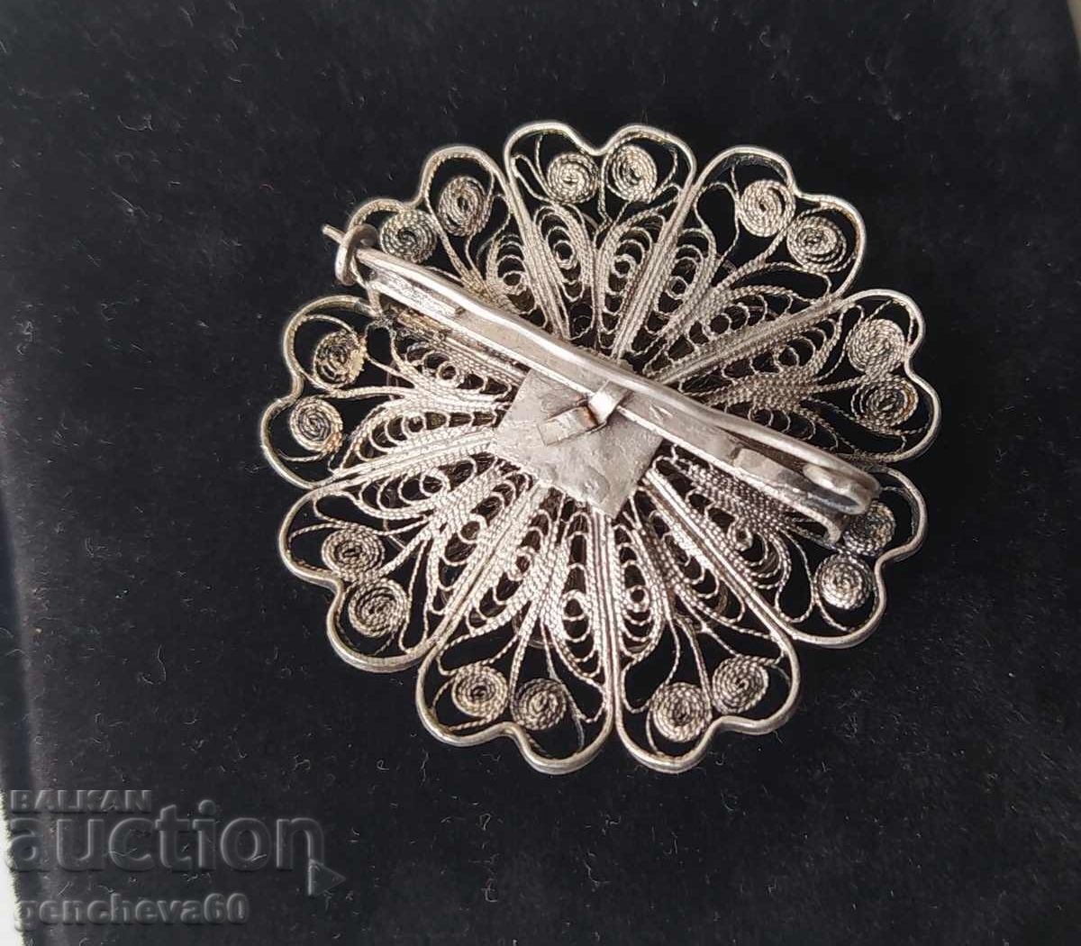 Delivery of Beautiful silver filigree brooch