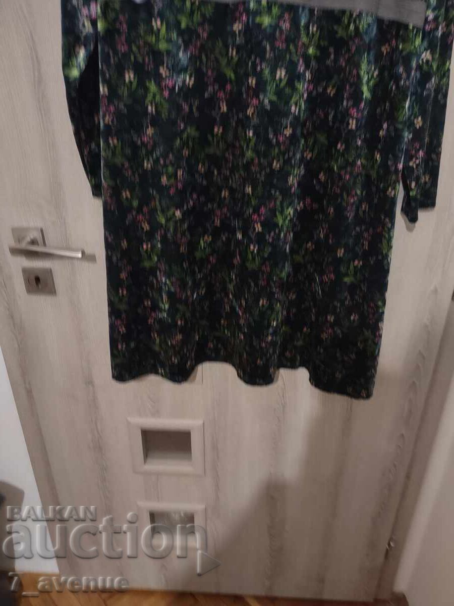 Velvet Dress, Flower Garden, Unique, Beautiful 8.12.25 with price 69.00 BGN | € 35.28