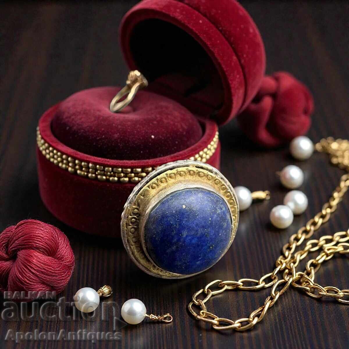 Ασημένιο δαχτυλίδι αντίκα με μεγάλο λάπις λάζουλι και επιχρύσωση - BRC με τιμή 250.00 BGN | € 127.82 Ασημένιο δαχτυλίδι αντίκα με μεγάλο λάπις λάζουλι και επιχρύσωση - BRC με τιμή 250.00 BGN | € 127.82