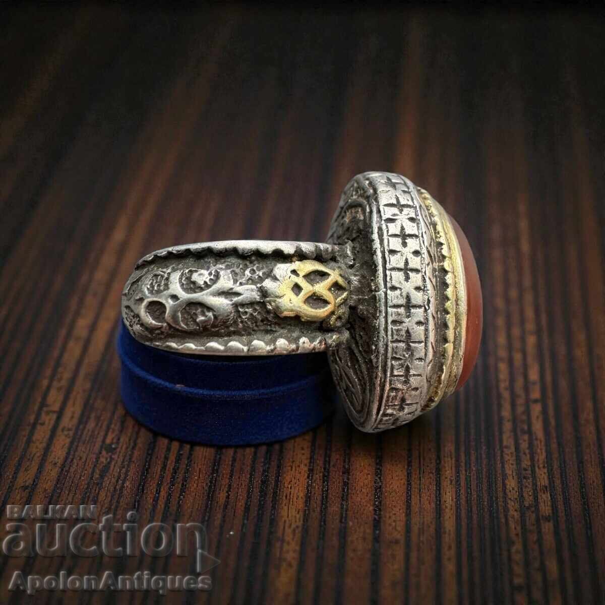 Inel Argint Vechi Mare cu Carneol - BRTS cu preț 5.50 BGN | € 2.81