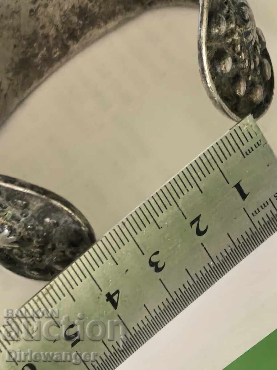 Grivna. Σφενδόνη. Κουμπέλια. Ασήμι με τιμή 400.00 BGN | € 204.52