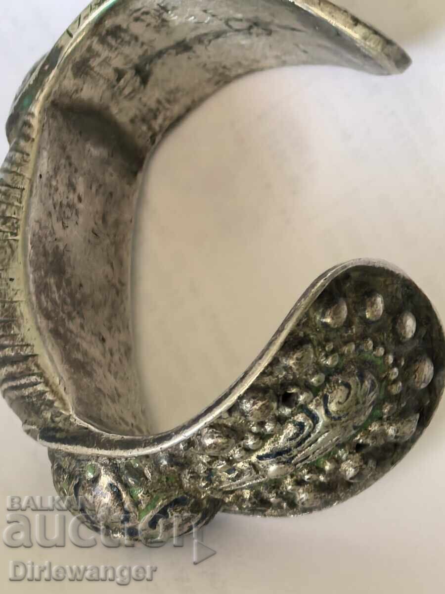 Δημοπρασία Grivna. Σφενδόνη. Κουμπέλια. Ασήμι