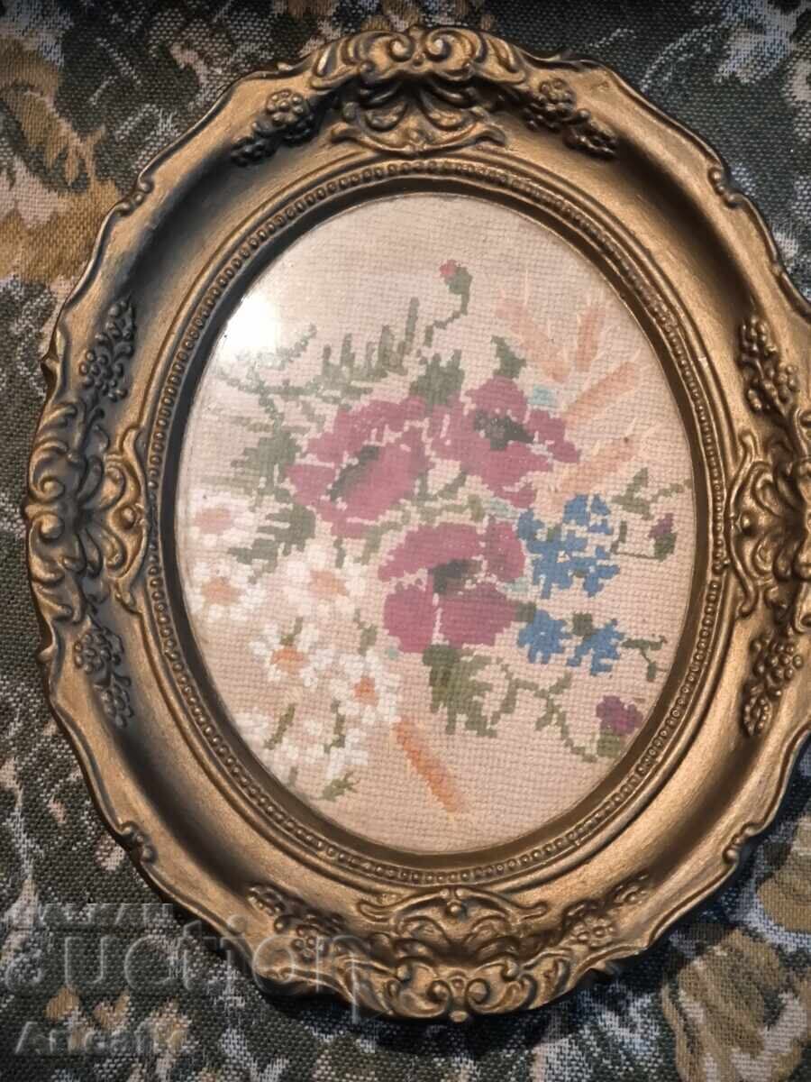 Παράδοση Όμορφο χειροποίητο κεντημένο λουλουδάτο γοβλέν