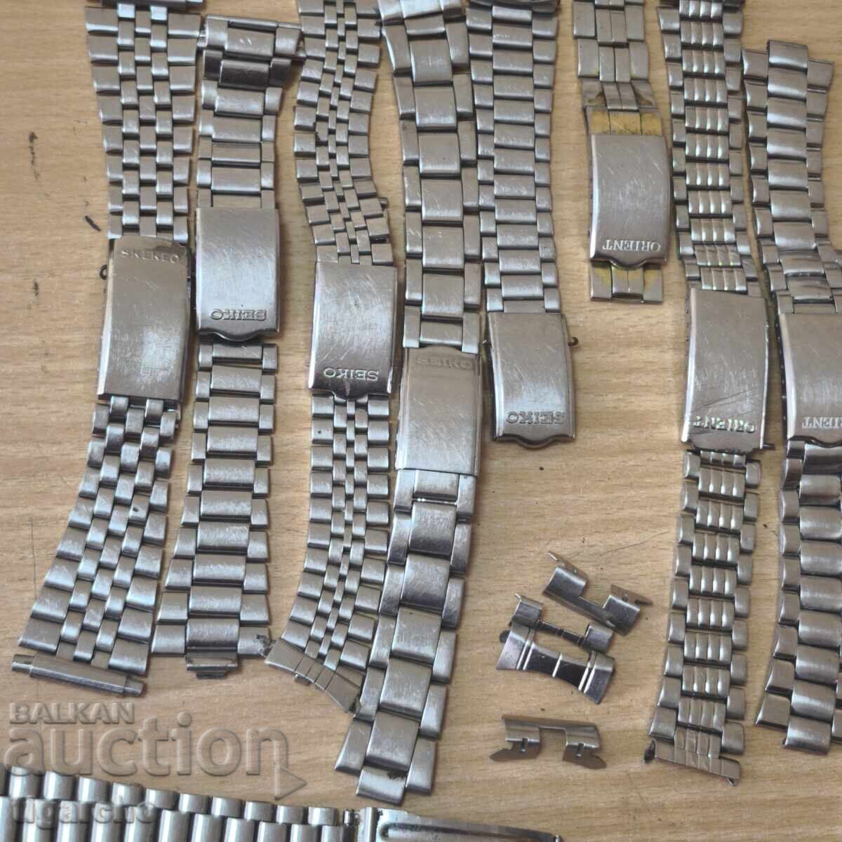 Верижки за мъжки часовници SEIKO с цена 100.00 лв. | € 51.13 Верижки за мъжки часовници SEIKO с цена 100.00 лв. | € 51.13