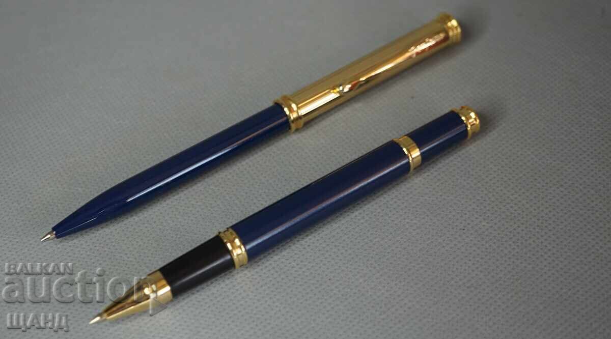 Auction REFORM Luxury Gold-Plated Pen Set Football Auction REFORM Luxury Gold-Plated Pen Set Football