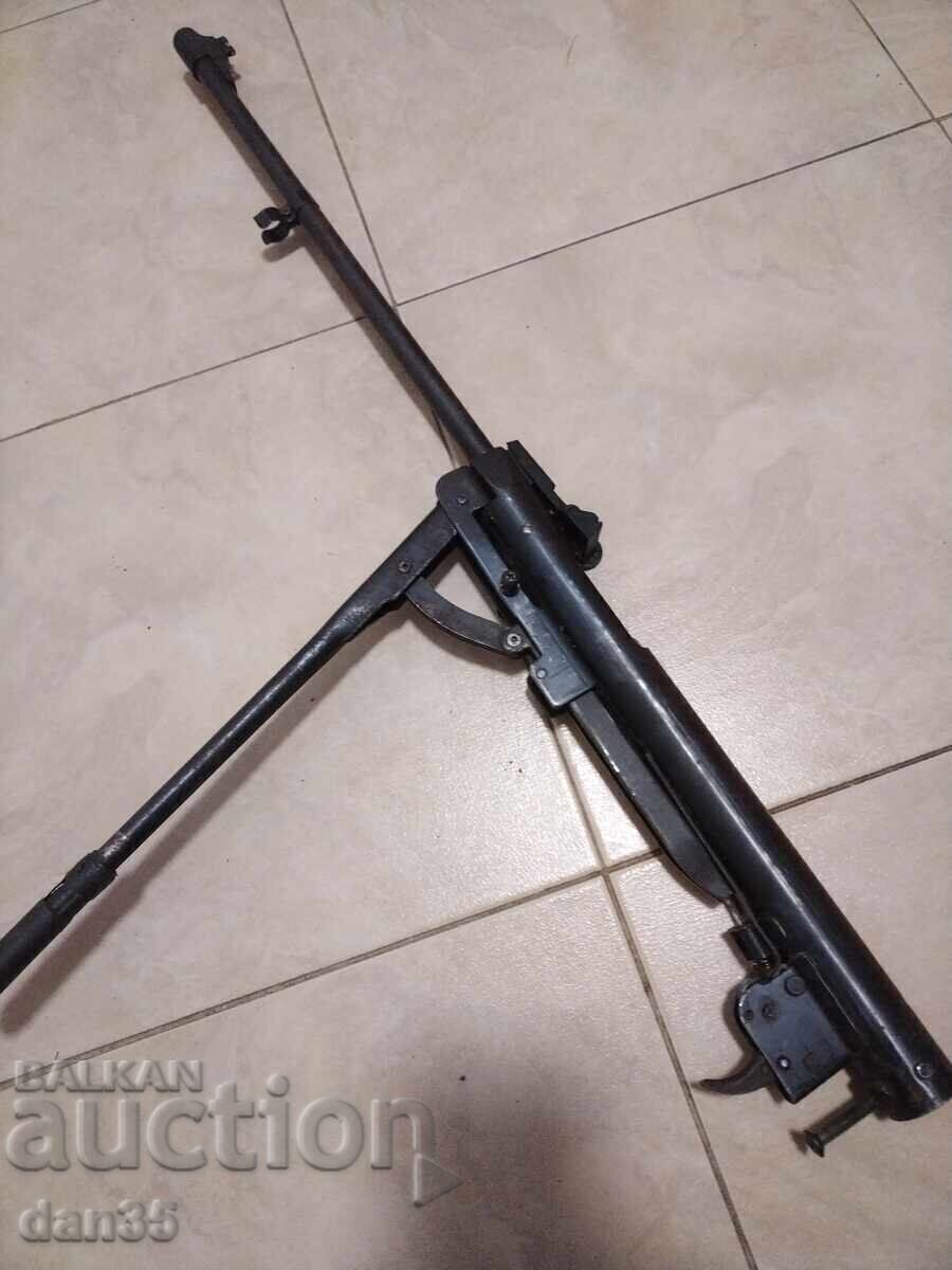 CARABĂ CU CU CU AIR - 7 CARABĂ CU CU CU AIR - 7