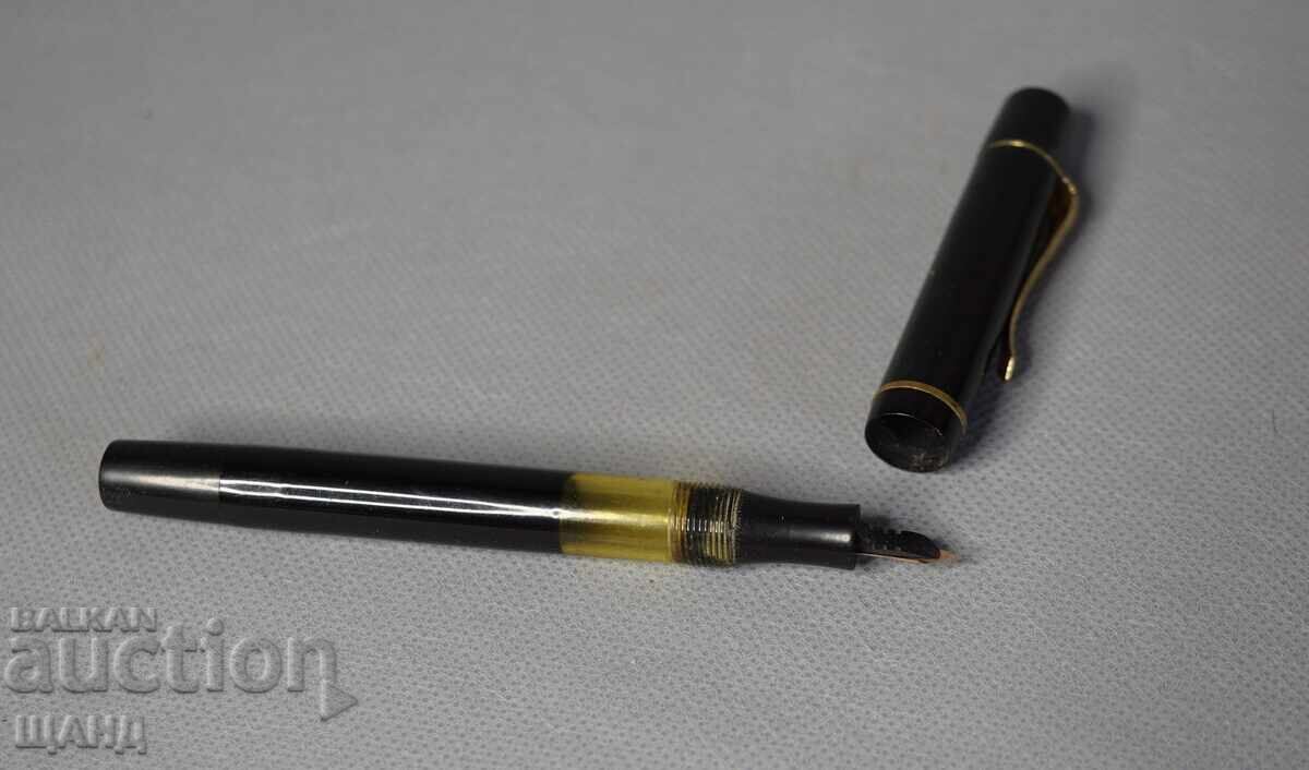 Delivery of RONA GOLD Old German Fountain Pen with Gold Nib and Case Delivery of RONA GOLD Old German Fountain Pen with Gold Nib and Case