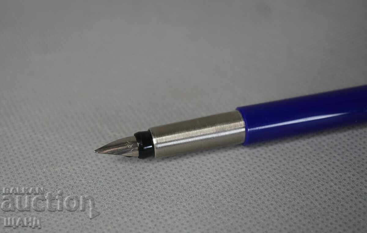 Auction PARKER VECTOR Old pen "Parker" England with box Auction PARKER VECTOR Old pen "Parker" England with box