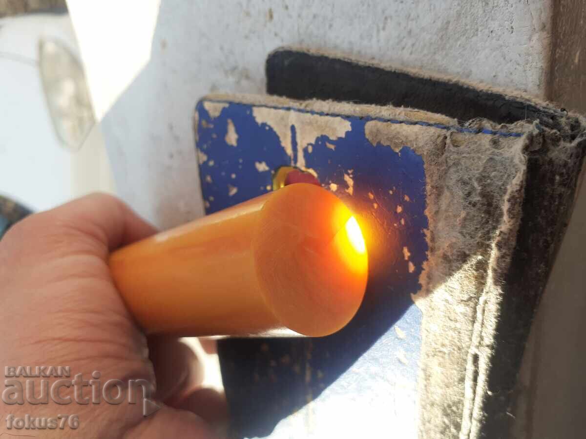 Delivery of Catalin bakelite rod, damari rosary, 184 grams Delivery of Catalin bakelite rod, damari rosary, 184 grams