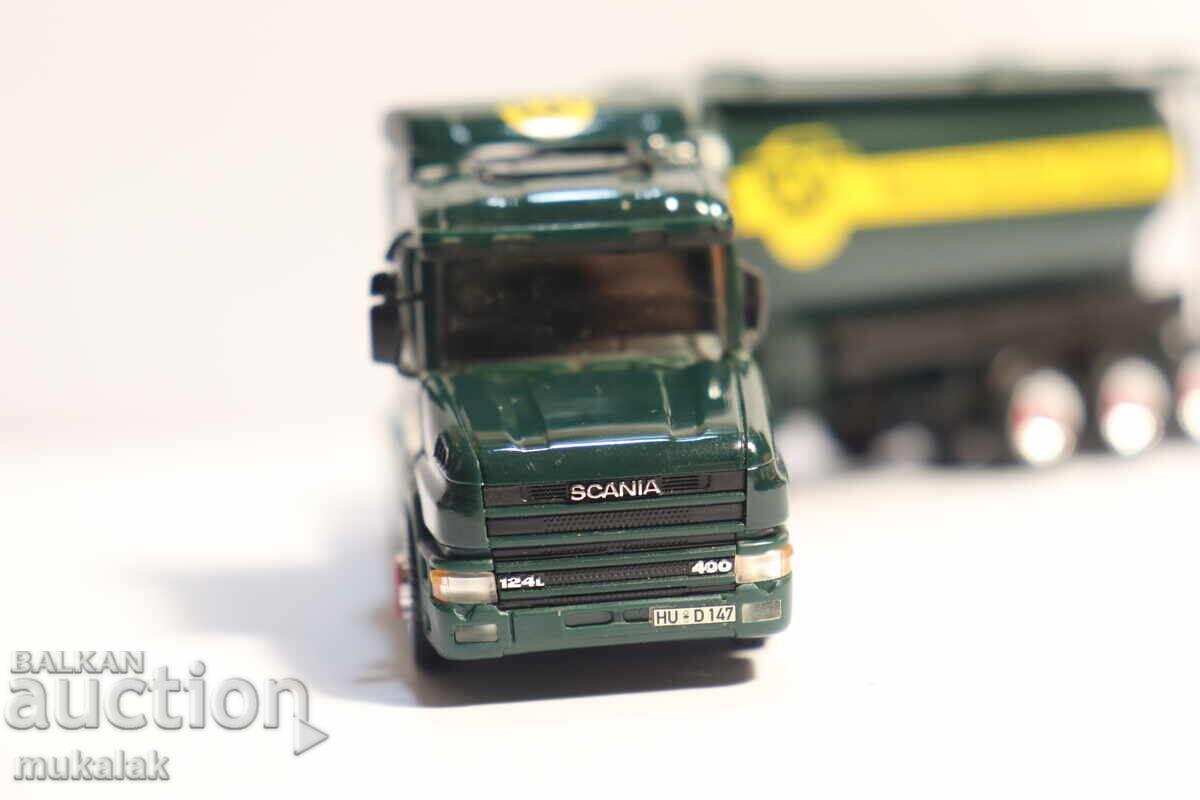 HERPA H0 1/87 SCANIA SILO TANK TRUCK MODEL - 5 HERPA H0 1/87 SCANIA SILO TANK TRUCK MODEL - 5